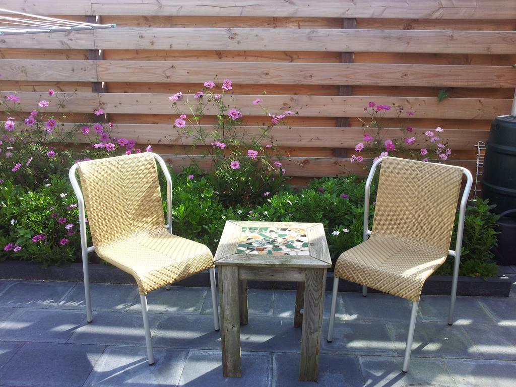 Homestay Bij Aelita Den Burg Δωμάτιο φωτογραφία