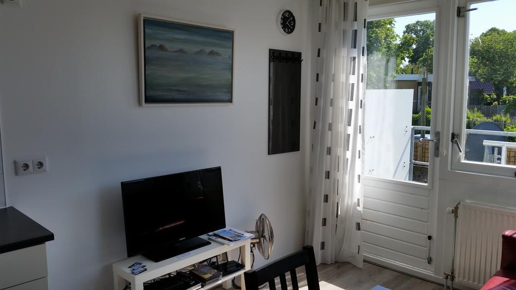 Homestay Bij Aelita Den Burg Εξωτερικό φωτογραφία